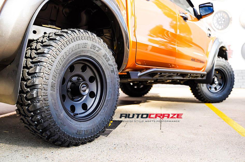 FORD RANGER AR172 BAJA SATIN BLACK
